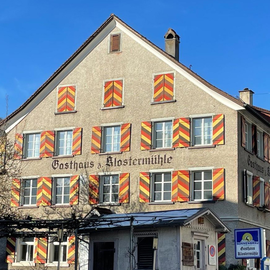 Aussenansicht des Stadthauses der Osteria Del Trucca in der Altstätter Altstadt